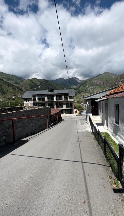 Meshia Apartment Kazbegi Luaran gambar