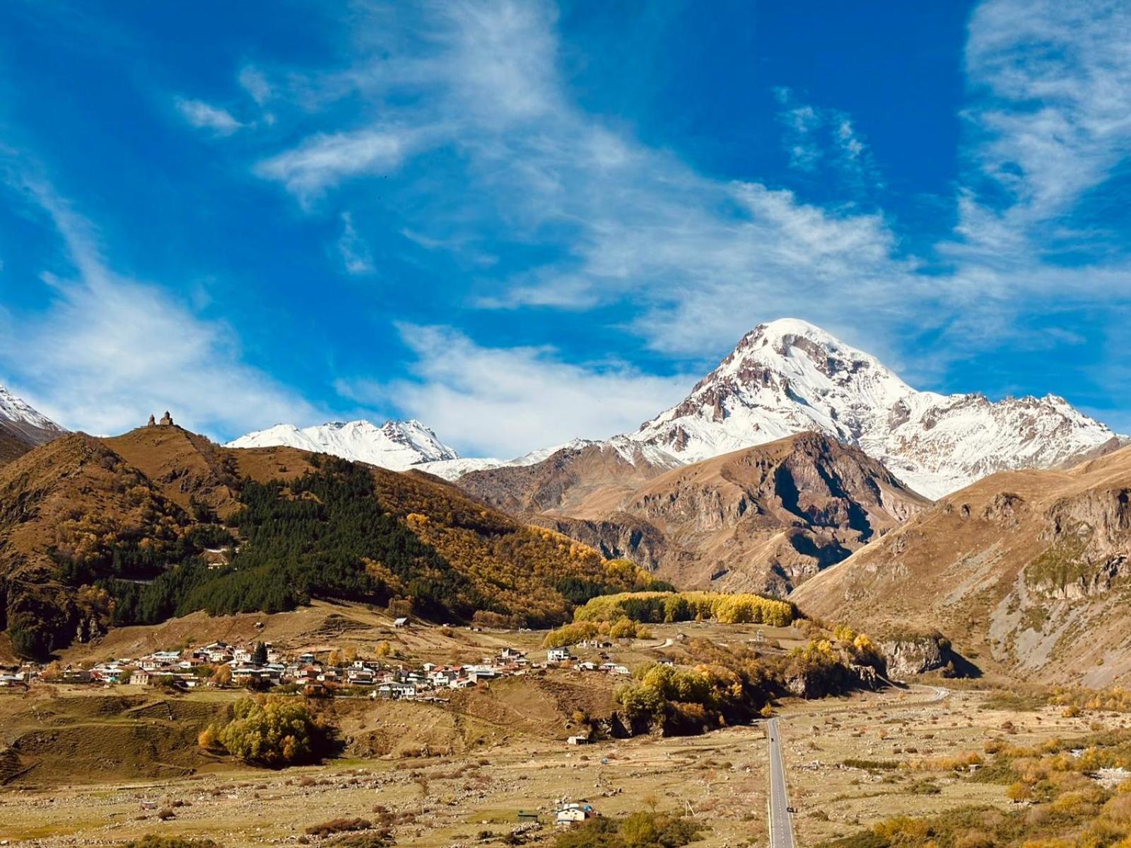 Meshia Apartment Kazbegi Luaran gambar